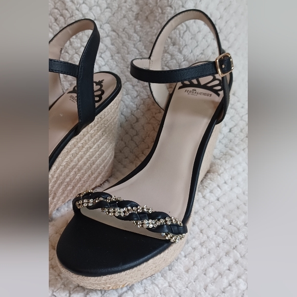 Fergalicious Wedge black silver and gems buckle open toe sandle women size 9 - Picture 3 of 12